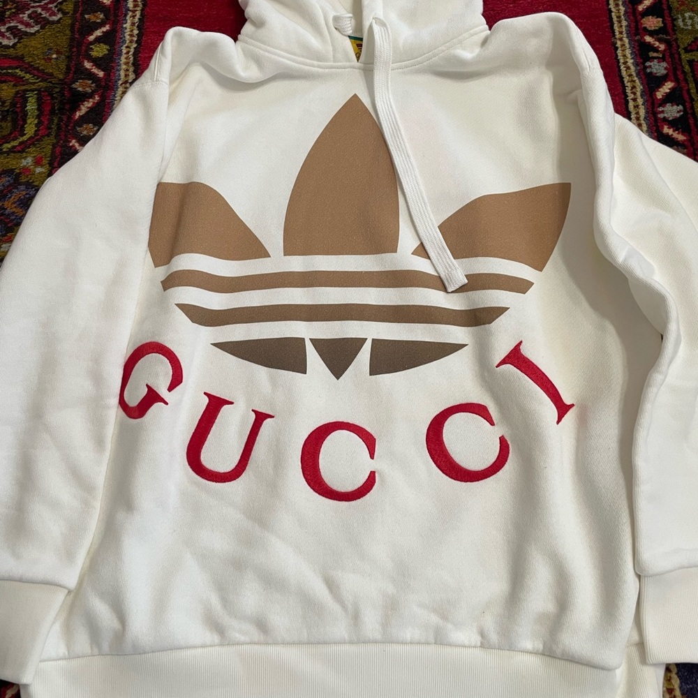 📍Sold📍Gucci x Adidas sweatshirt size XSmall